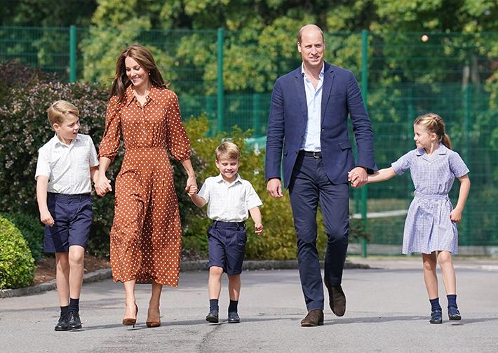 Cambridgen herttuapari William ja Catherine sekä prinssi George ja prinsessa Charlotte
