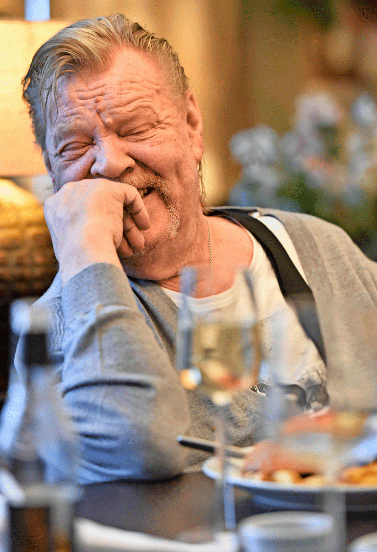 Sakari Kuosmanen kunnioitti äärimmäisen paljon edesmennyttä Vesa-Matti Loiria.