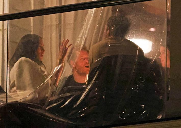 Sussexin herttuapari Harry ja Meghan sekä prinsessa Eugenie ja Jack Brooksbank