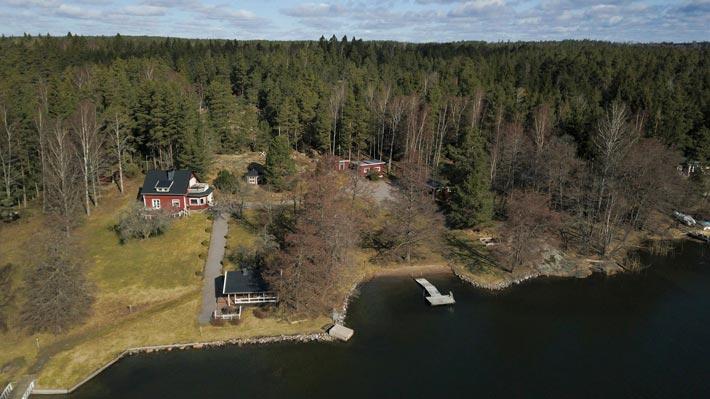 Hjallis osti kauniin kesämökin Raaseporista, mutta nyt kauppa on muuttunut painajaiseksi.
