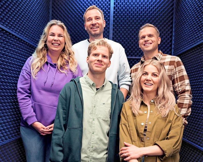 Radio Suomipopin Aamulypsyn uusi kokoonpano aloittaa tammikuussa. – Paljon vanhaa säilytetään, mutta varmasti myös uutta on tulossa, Janni kertoo innoissaan.