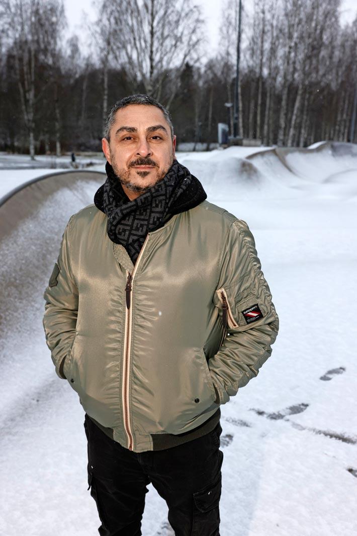 Myös Arman Alizad on saanut samasta aiheesta rikossyytteen. Hänen syytettään käsitellään 2. marraskuuta Helsingin käräjäoikeudessa.