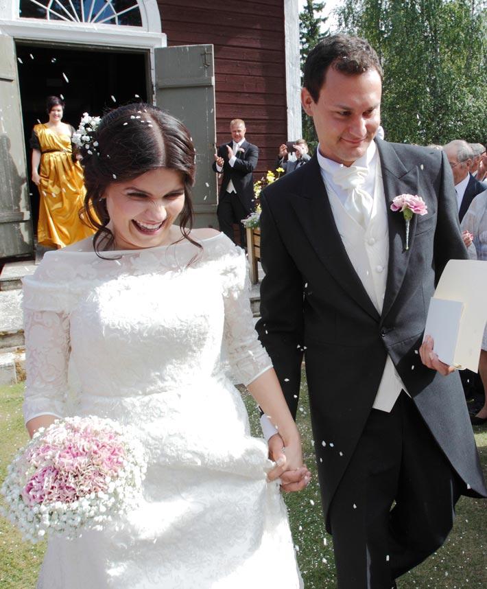 Suvi avioitui Simo-rakkaansa kanssa vuonna 2014. Hän oli tuolloin 25-vuotias, Simo 31.