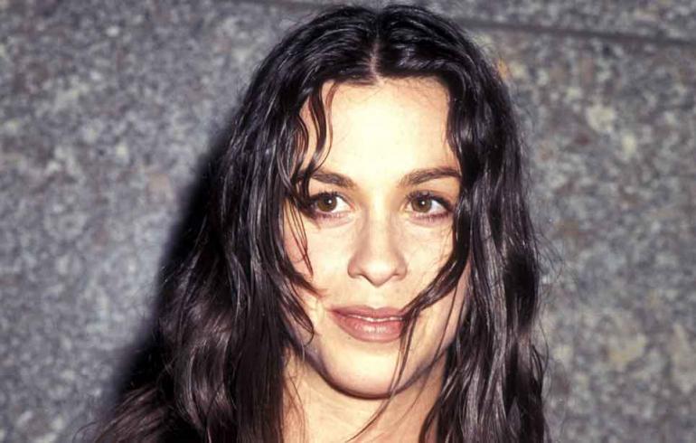 Alanis Morissette ja muut 90-luvun tähdet - katso mitä heille kuuluu nyt!