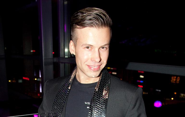 Vagina-Antti iloitsee: Kerrankin hyötyä pienistä tuloista!