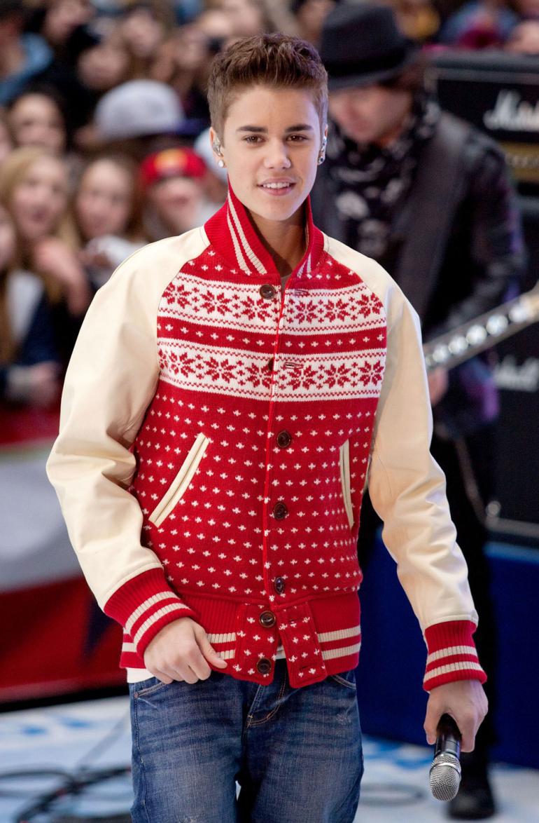 Justin Bieber leikkii hengellään - känniajelusta putkareissu!