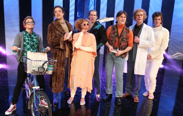 Äänestys: Tämä Putous-hahmo heitetään ulos Sketsihahmo-kisasta!