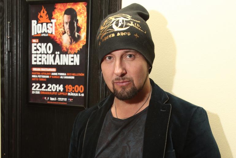 Esko Eerikäinen ex-vaimonsa pilkattavaksi!