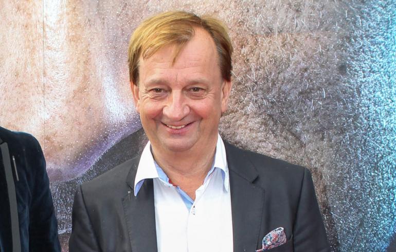 Oliko ”peniskuva” liikaa Hjallikselle - naisystävä teki radikaalin päätöksen!