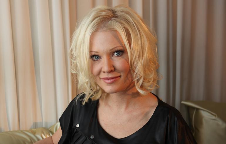 Linda Lampenius myy taloaan 8,5 miljoonalla - kuvat!