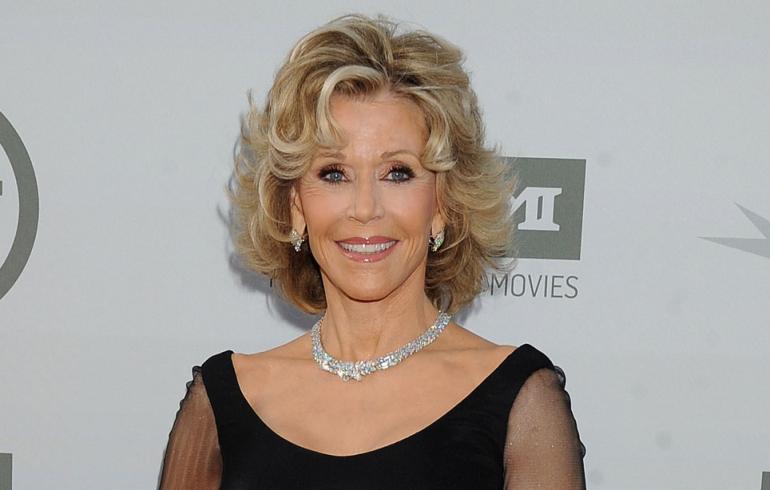Jane Fonda hurmasi - Eva Longoria järkytti: tässä AFI-gaalan kohutuimmat asut!