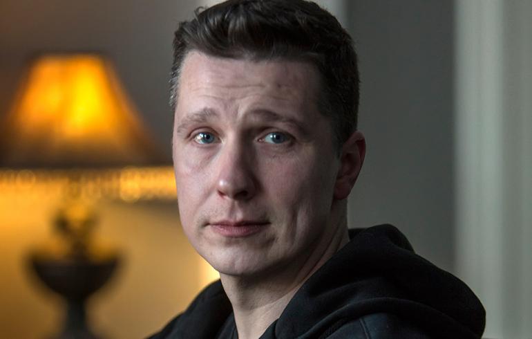Iskelmätähti Janne Tulkin raju perheriita: käsiraudoissa putkaan!