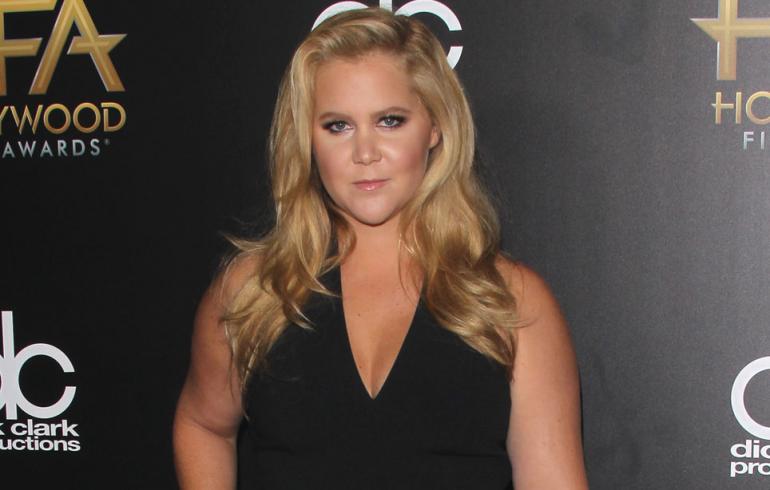 Amy Schumer epävarmuuksistaan: Säälin poikaystävääni!