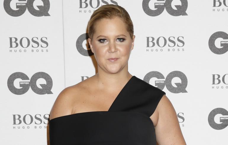 Amy Schumer teki historiaa: pääsi eniten tienaavien koomikkojen listalle!