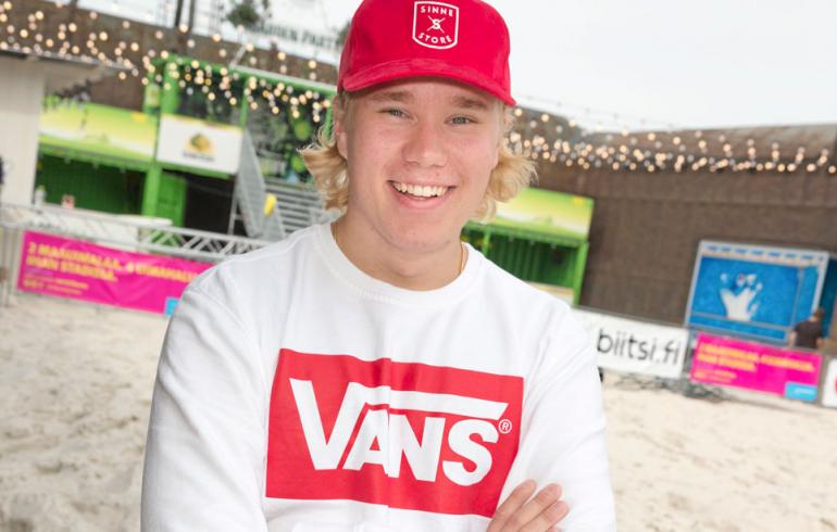 Näkyykö Youtube-suosio Arttu Lindemanin ja Jaakko Parkkalin tuloissa? Vertaa!