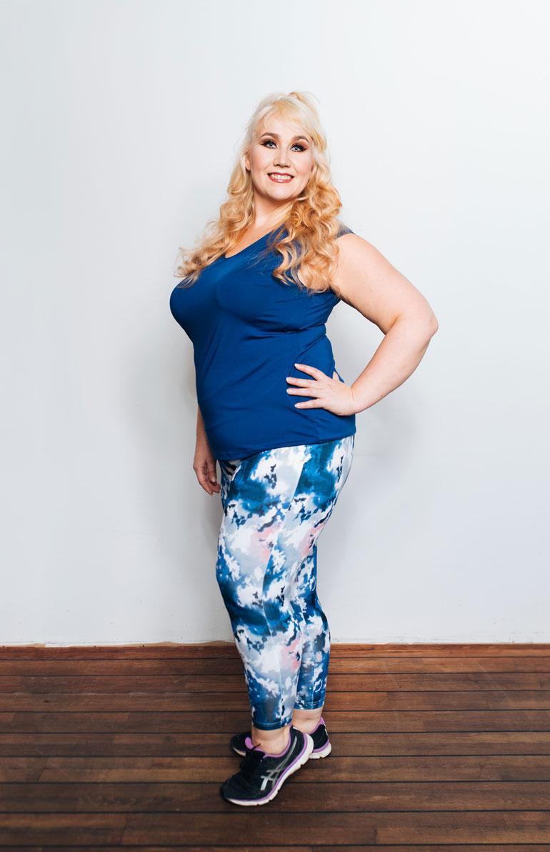 6. LEA MANSIKKAVIITA 39v, 169cm, Iittala