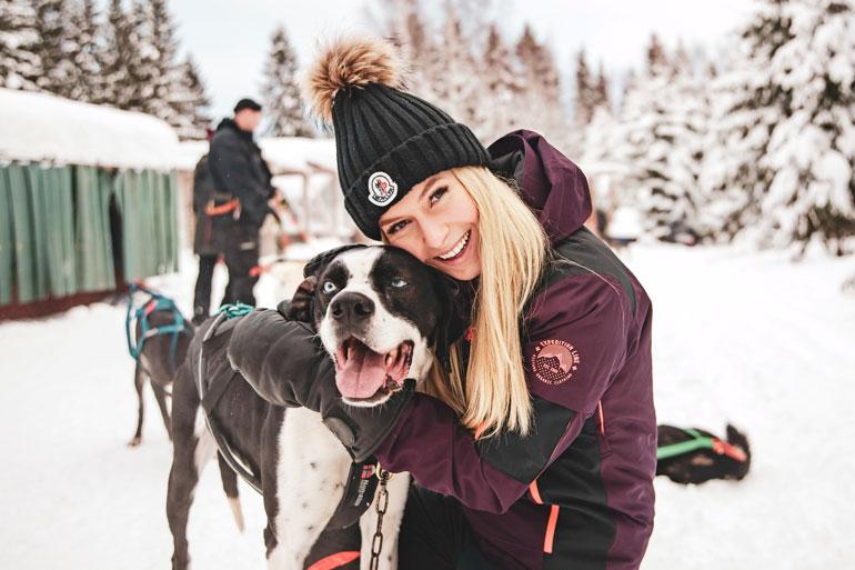 – Pääsin husky-ajelulle, Alina kertoo.
