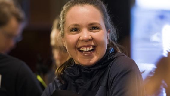 Kerttu Niskanen lataa akkujaan etelässä.
