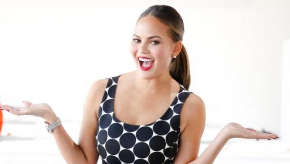 cHRISSY tEIGEN