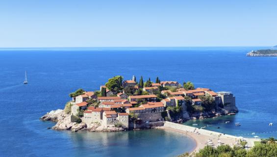 Montenegro on valmismatkojen uusi helmi!