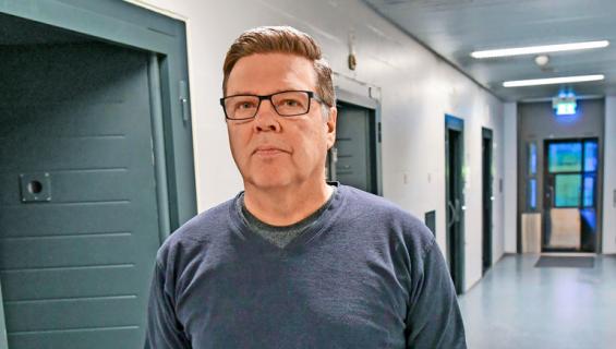 Jari Aarnio elää Vantaan vankilassa.