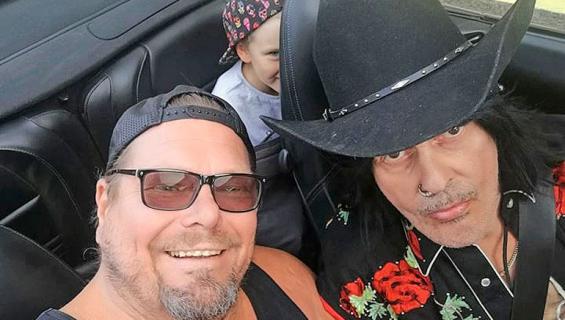 Henry Saari ja Andy McCoy kruisailivat.