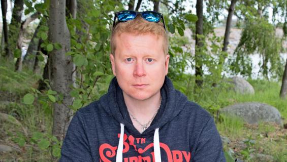 Sampo Kaulanen turruttaa masennustaan alkoholilla.