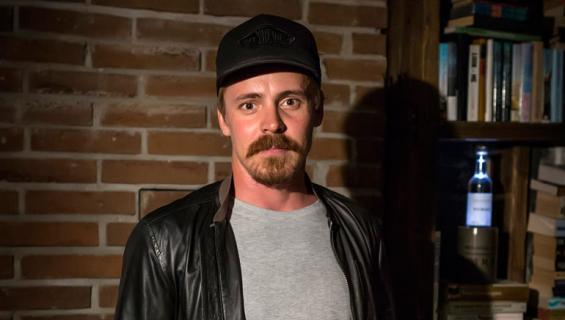 Jasper Pääkkönen ja malli-rakas juhlivat Helsingin yössä.