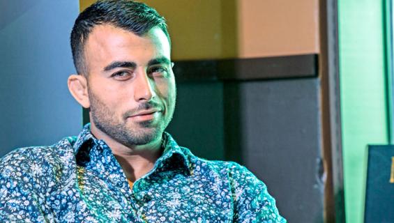 Makwan Amirkhani puolusti heikompaa.