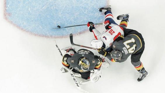Jääkiekko aiheutti onnettomuuden.