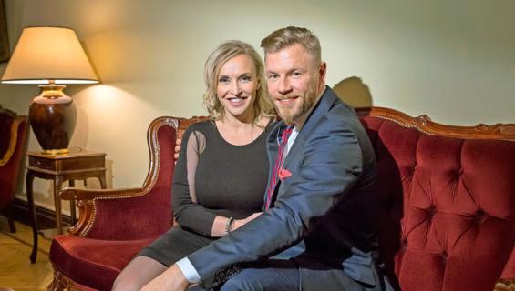 Jutta ja Juha Rouvinen juhlivat häitään aamuun asti.