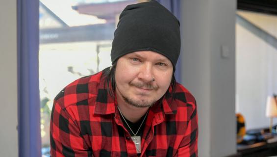 Aki Tykki esiintyi ilman pipoa.