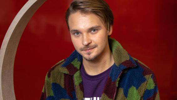 Roope Salminen vietti viikonlopun mysteeriblondin kanssa.