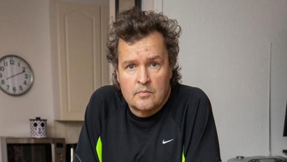 Jari Hautakorven palovamma leikattiin.
