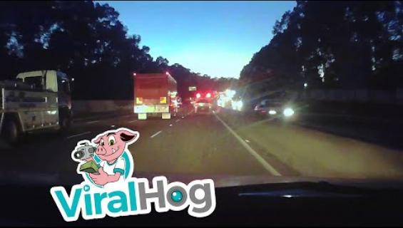 Lentävä oluttynnyri aiheutti vaaratilanteen liikenteessä - katso hurja video!