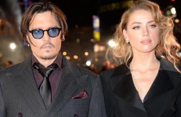 Johnny Depp ja Amber Heard yössä.