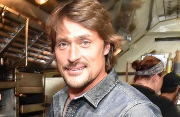 Teemu Selänne isännöi Supertähtiä