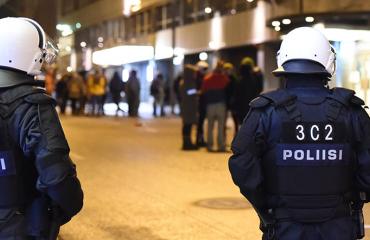Poliisi tehtävissään