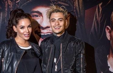 Triana iglesias ja Mikael Gabriel punaisella matolla