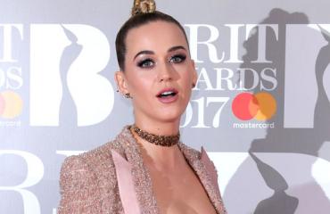 Katy Perry googlasi itsensä