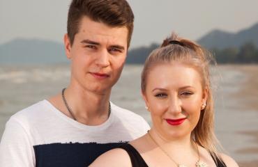 Temptation Island Suomi -ohjelman Niklas ja Pauliina.
