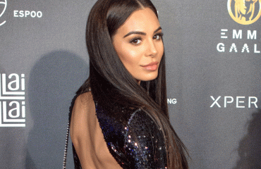 Sofia Belórf poseerasi Emma -gaalassa.