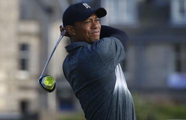 Tiger Woods golfkentällä
