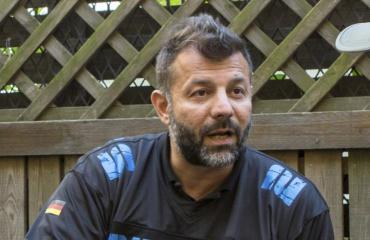 Rami Adham on oikeudessa pahoinpitelystä.