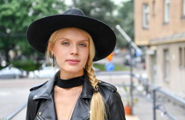 Alina Tomnikov julkaisi bikinikuvan.