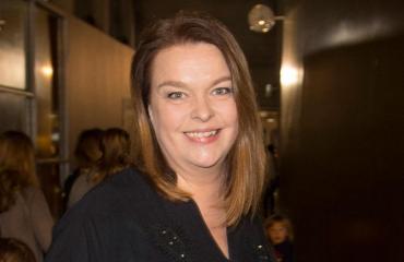 Elina Knihtilä