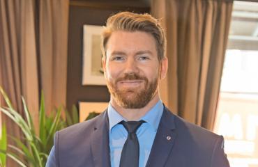 Joni Lindlöf Bachelor