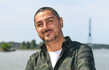 Arman Alizad seurasi ihmis-Kenin leikkausta.