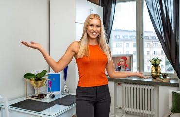Alina Voronkova esittelee kotinsa.