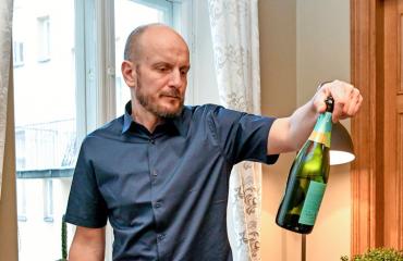 Hans Välimäki avasi uuden ravintolan.